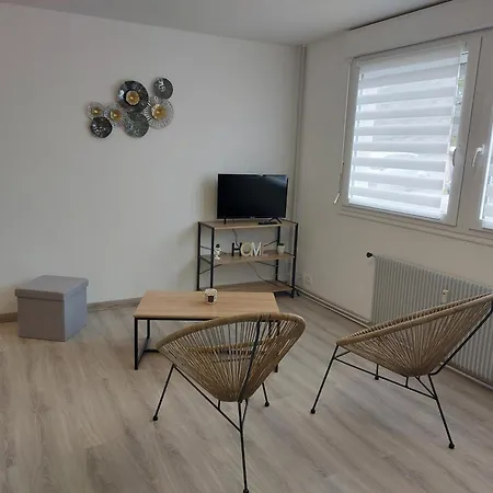 Apartament Proche Du Centre De Neuville Les *