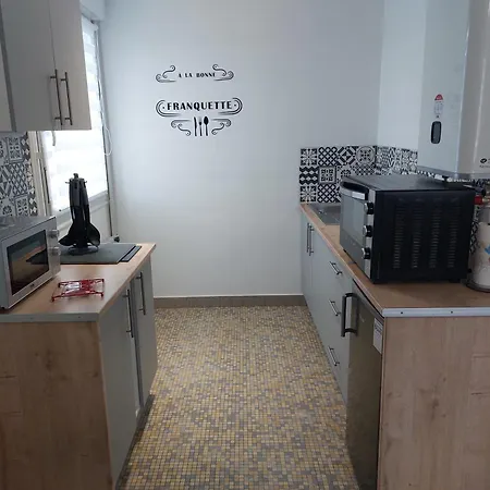 Apartament Proche Du Centre De Neuville Les